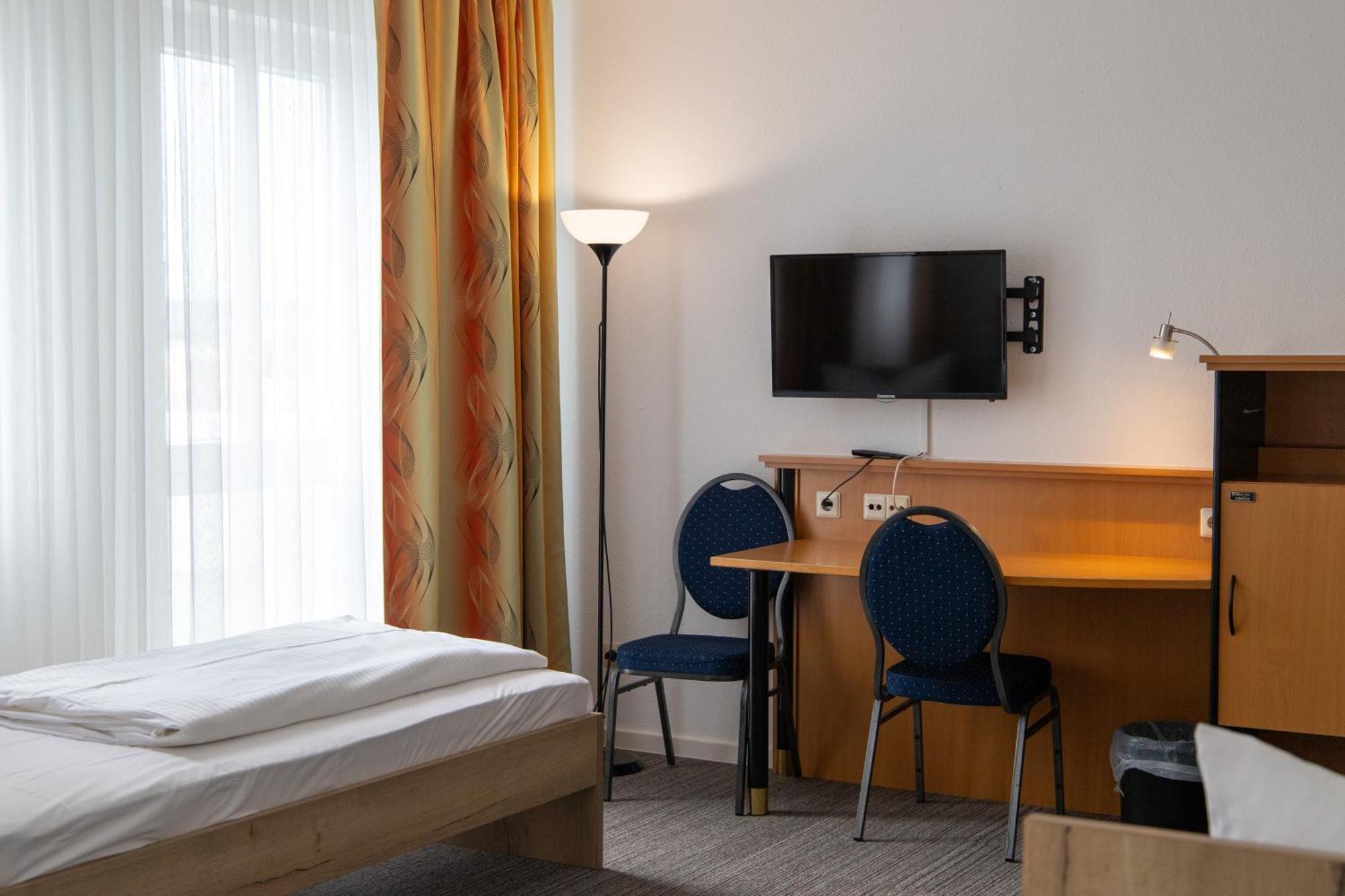 Hotel Am Suedtor บาคนัง ภายนอก รูปภาพ