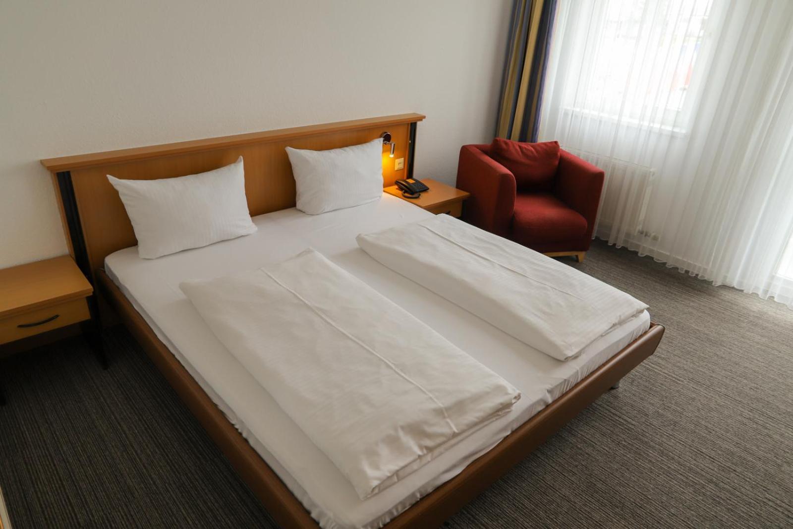 Hotel Am Suedtor บาคนัง ภายนอก รูปภาพ