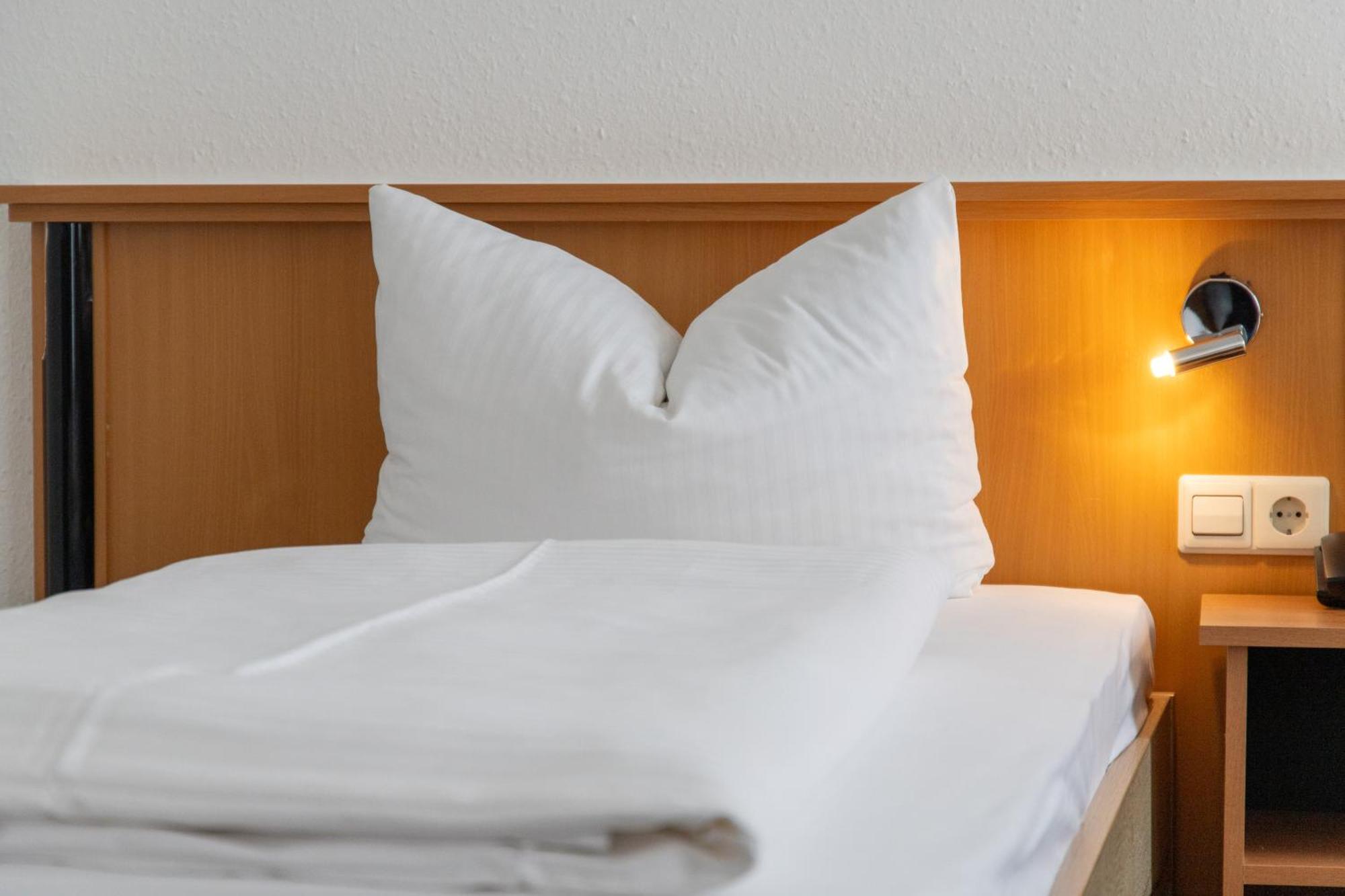 Hotel Am Suedtor บาคนัง ภายนอก รูปภาพ