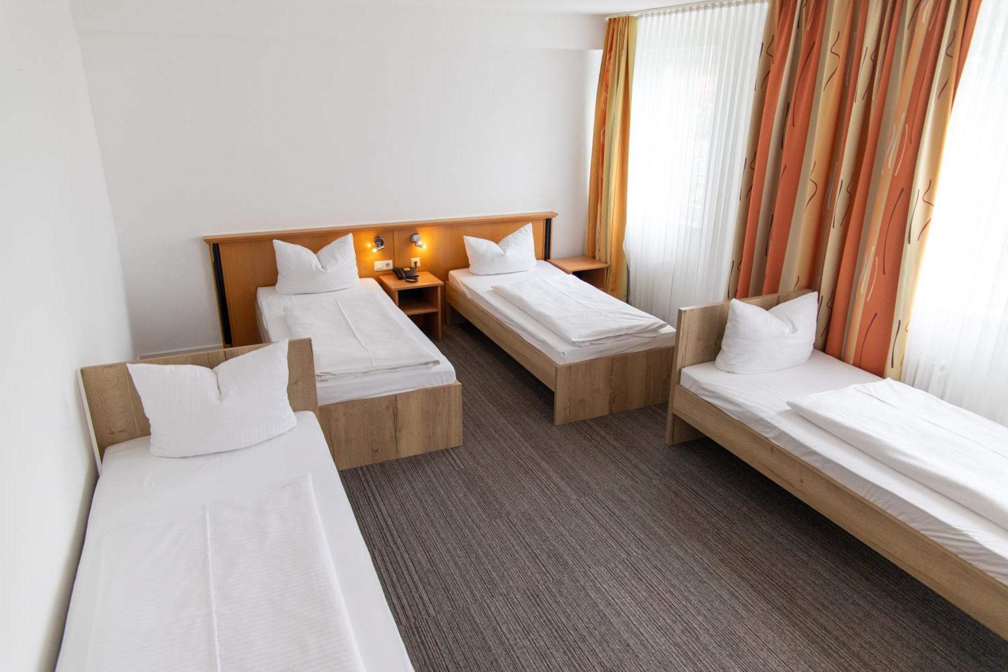 Hotel Am Suedtor บาคนัง ภายนอก รูปภาพ