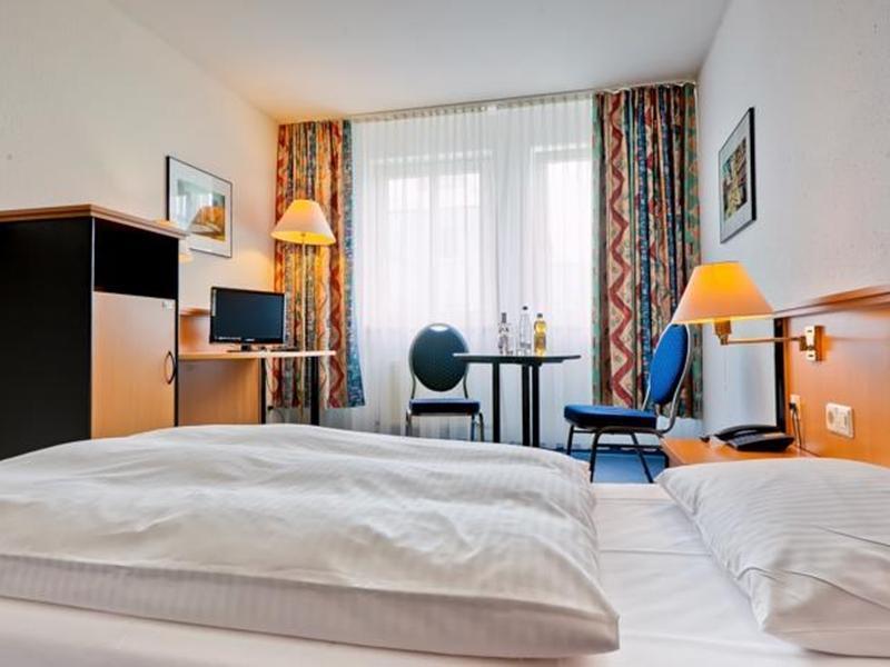 Hotel Am Suedtor บาคนัง ภายนอก รูปภาพ